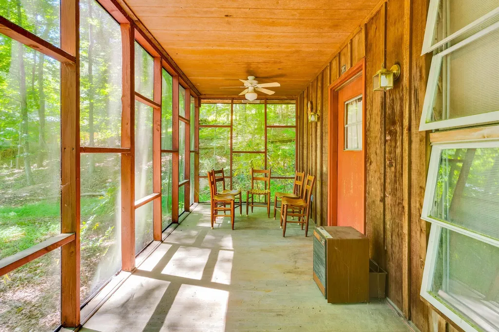 16129 Lakewood Drive Sale Creek TN 37373