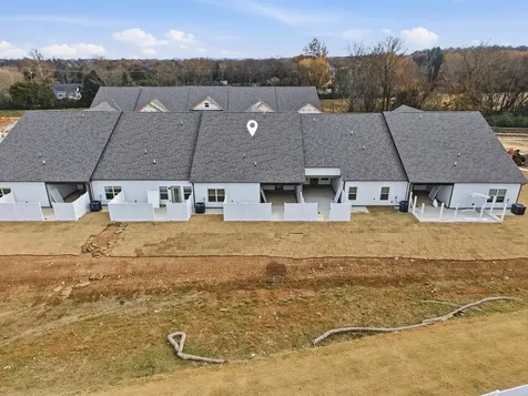 1422 Suzanne Drive Murfreesboro TN 37128
