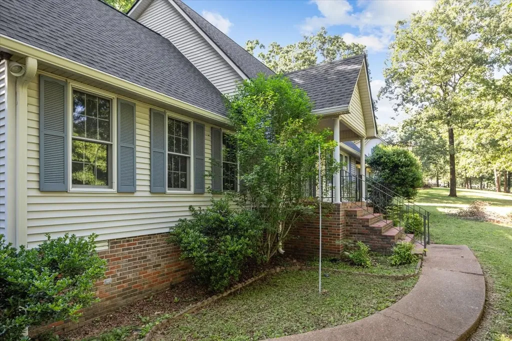 118 Dylark Drive Waverly TN 37185