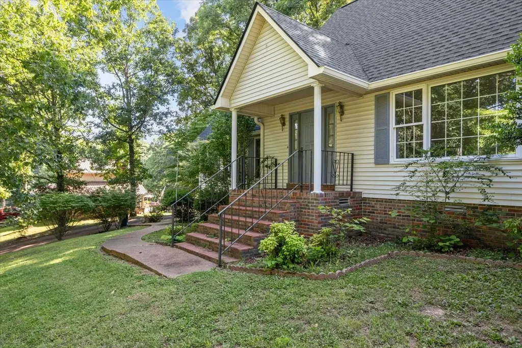 118 Dylark Drive Waverly TN 37185