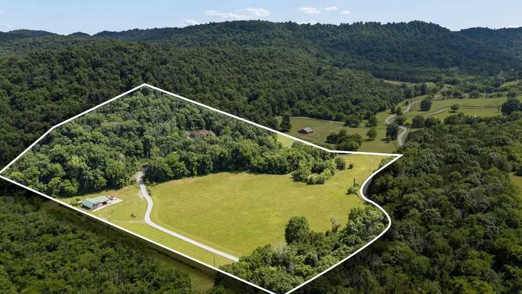 7746 Dismal Hollow Road Christiana TN 37037