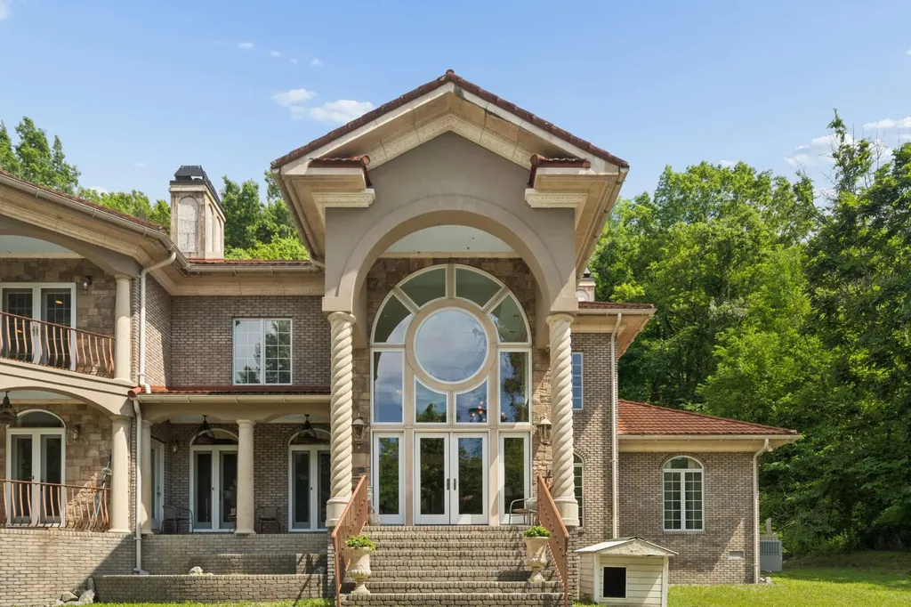 7746 Dismal Hollow Road Christiana TN 37037
