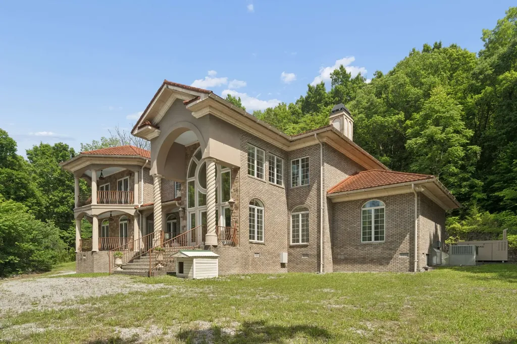 7746 Dismal Hollow Road Christiana TN 37037