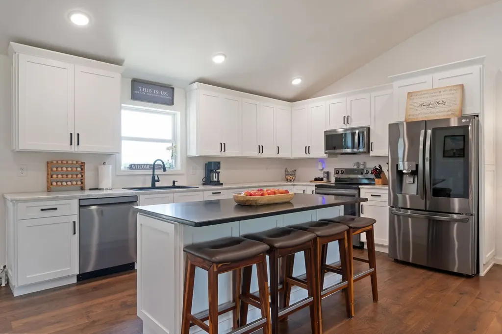 2981 Summertown Highway Summertown TN 38483