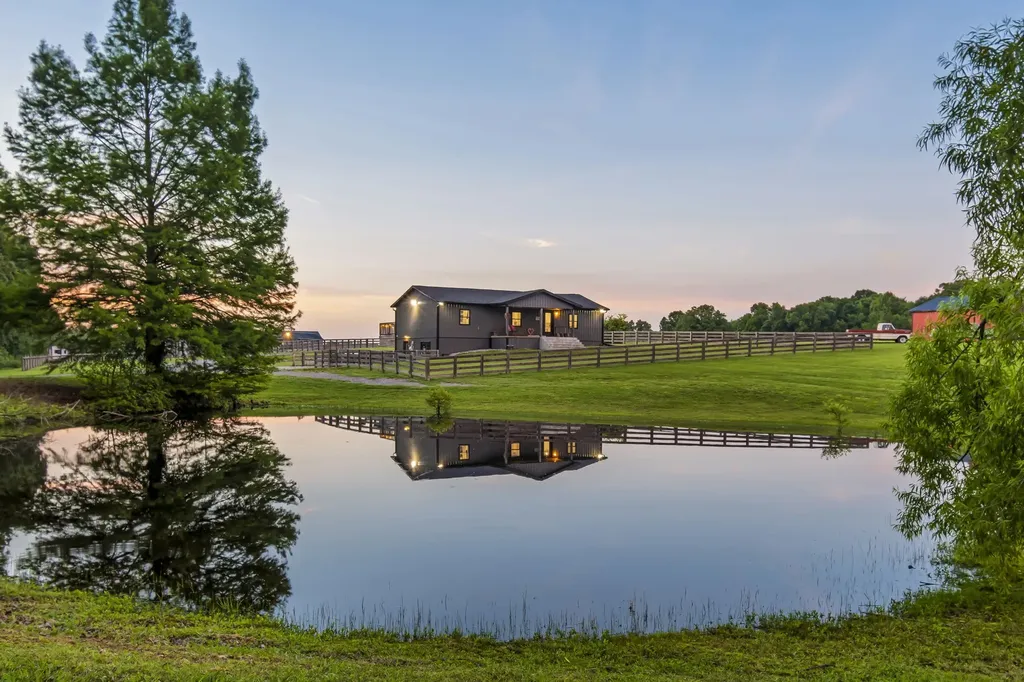 2981 Summertown Highway Summertown TN 38483