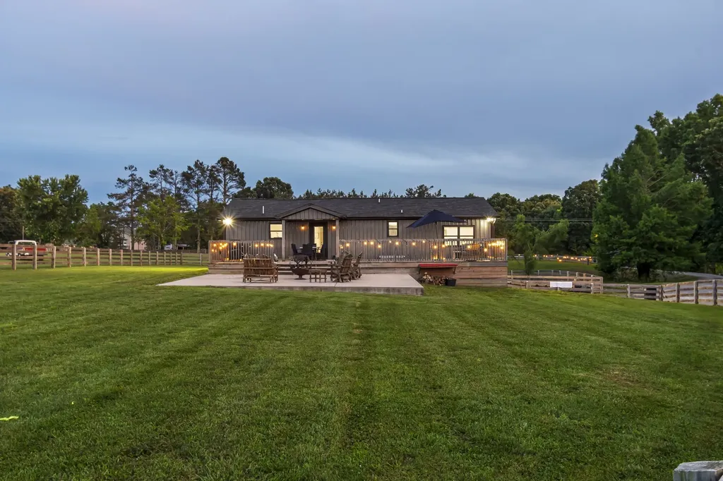 2981 Summertown Highway Summertown TN 38483