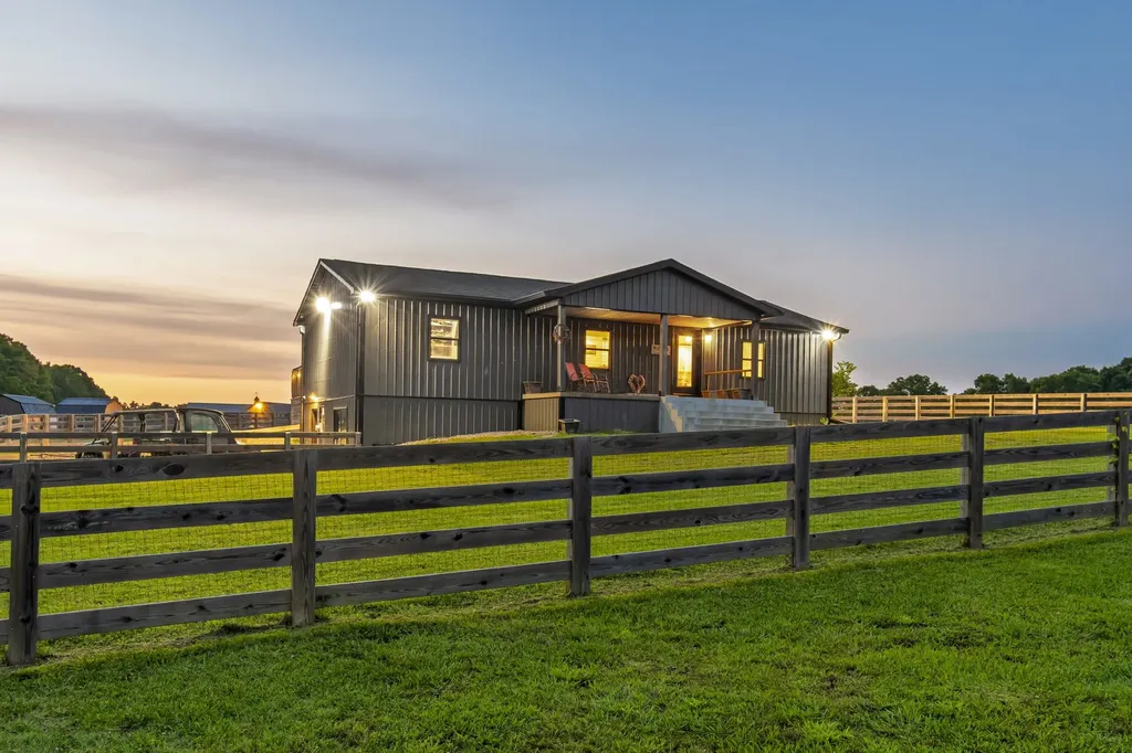 2981 Summertown Highway Summertown TN 38483