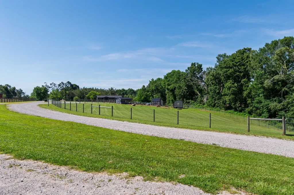 2981 Summertown Highway Summertown TN 38483