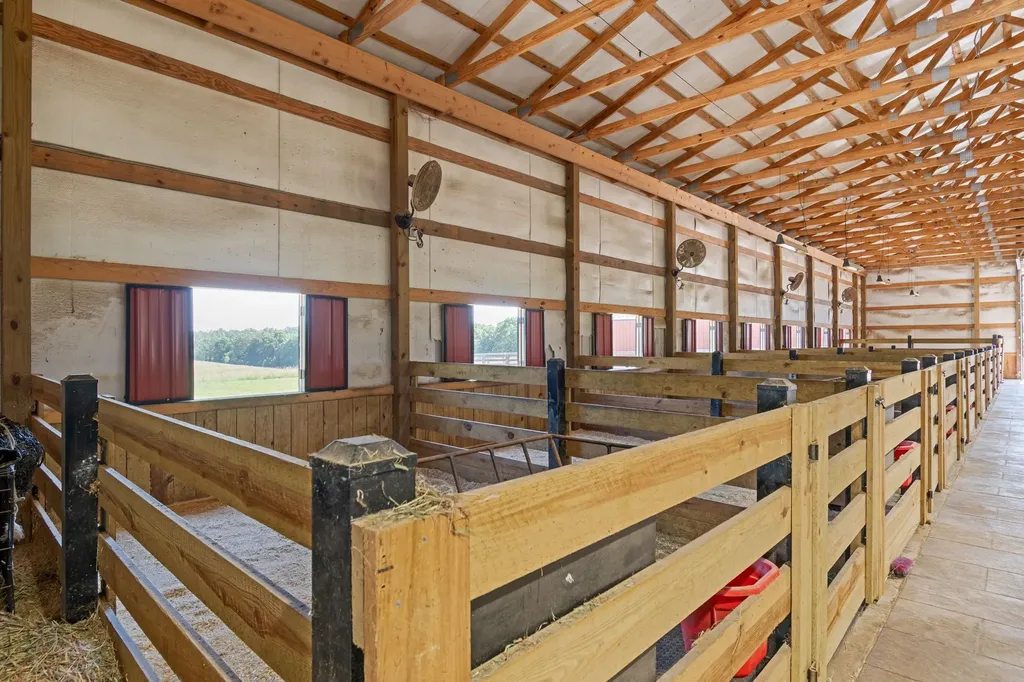 2981 Summertown Highway Summertown TN 38483