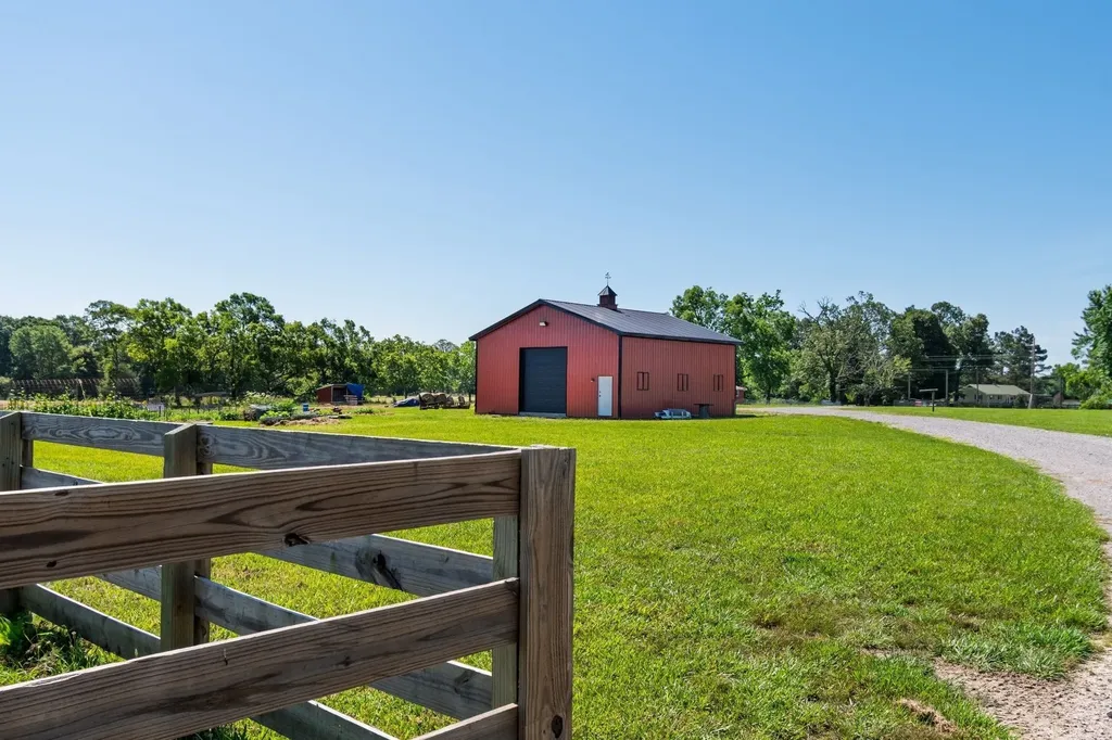 2981 Summertown Highway Summertown TN 38483