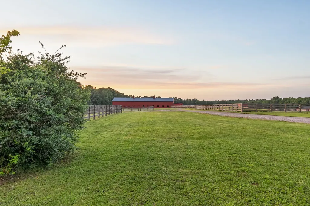2981 Summertown Highway Summertown TN 38483