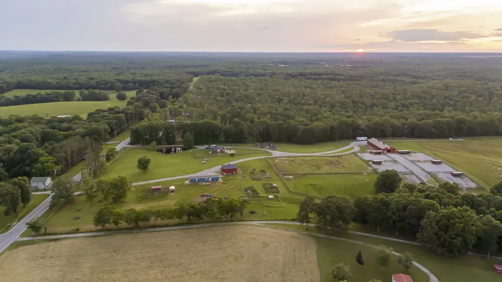 2981 Summertown Highway Summertown TN 38483