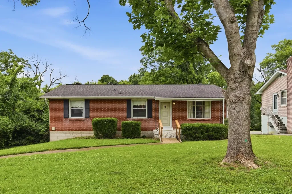 607 Glenpark Court Nashville TN 37217
