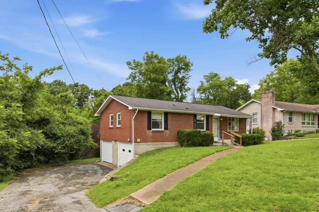 607 Glenpark Court Nashville TN 37217
