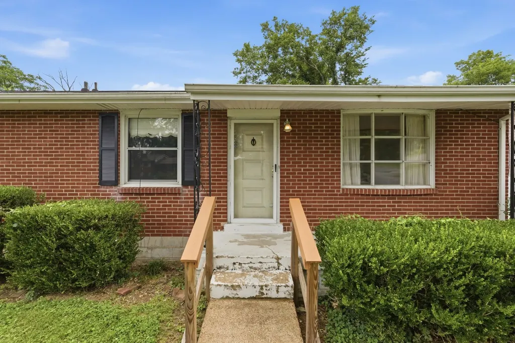 607 Glenpark Court Nashville TN 37217