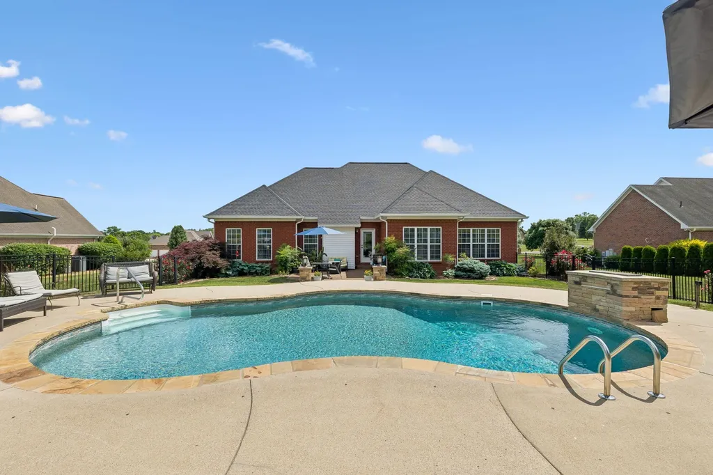 1032 Harness Circle Gallatin TN 37066