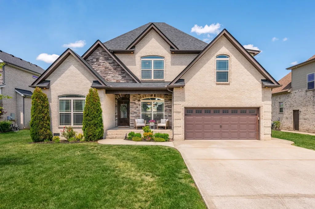 5033 Lady Thatcher Drive Murfreesboro TN 37129