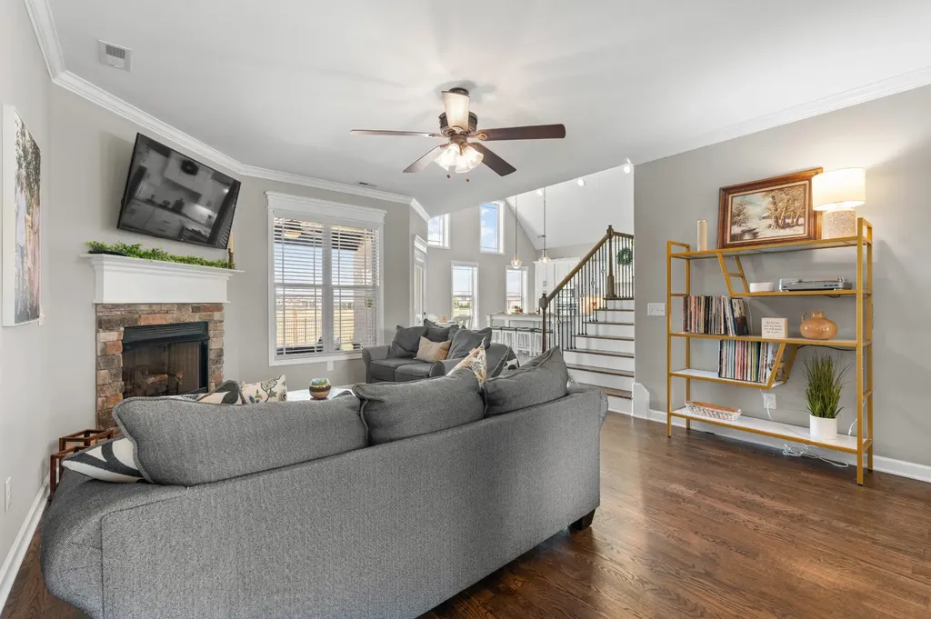5033 Lady Thatcher Drive Murfreesboro TN 37129