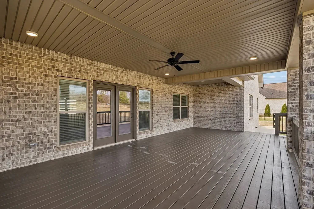 4155 Ironwood Drive Greenbrier TN 37073