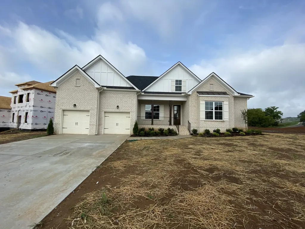 193 Fuji Apple Lane Murfreesboro TN 37128