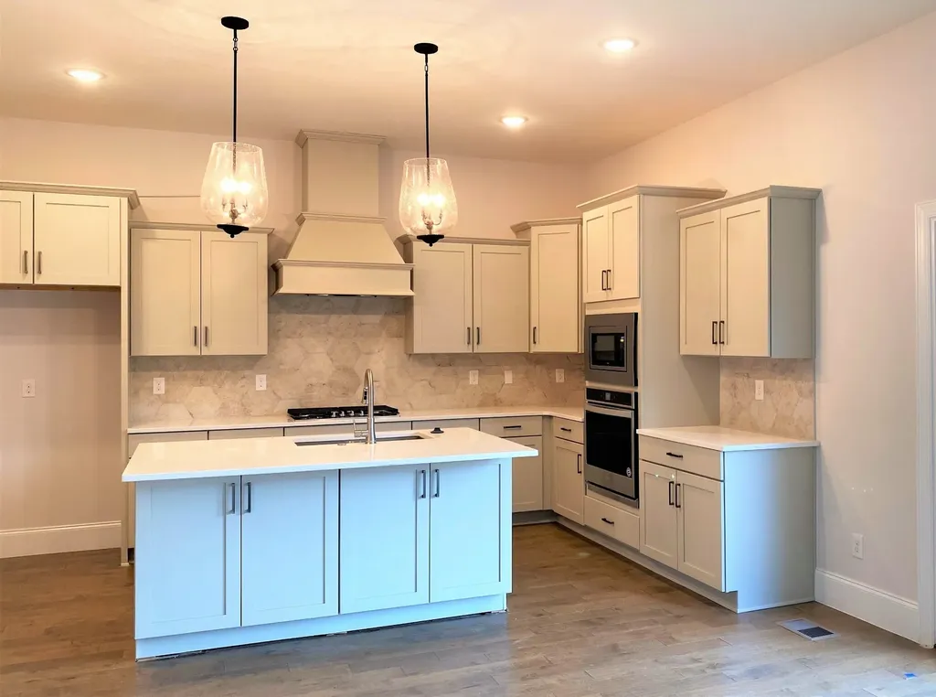 193 Fuji Apple Lane Murfreesboro TN 37128