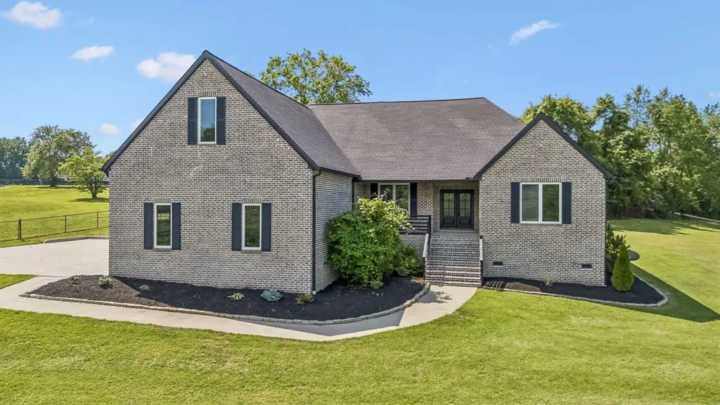1001 Lock 4 Road Gallatin TN 37066