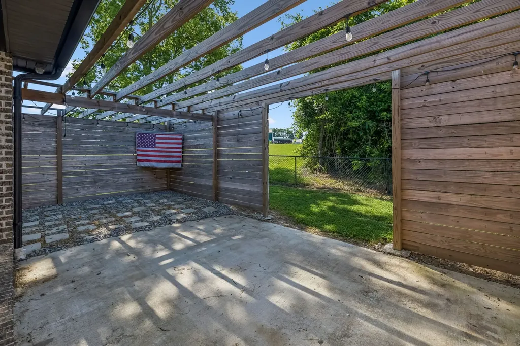 1001 Lock 4 Road Gallatin TN 37066