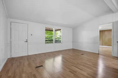 565 Clint Flowers Road Mc Ewen TN 37101