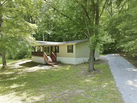 565 Clint Flowers Road Mc Ewen TN 37101