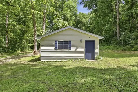 565 Clint Flowers Road Mc Ewen TN 37101