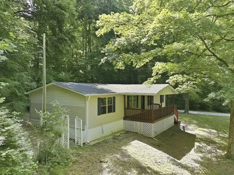 565 Clint Flowers Road Mc Ewen TN 37101