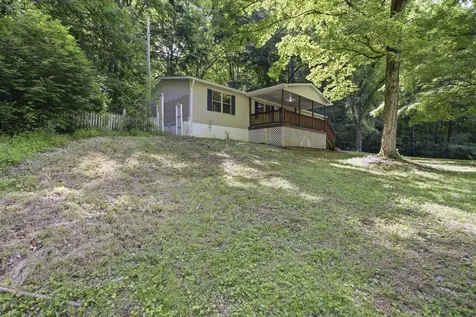 565 Clint Flowers Road Mc Ewen TN 37101