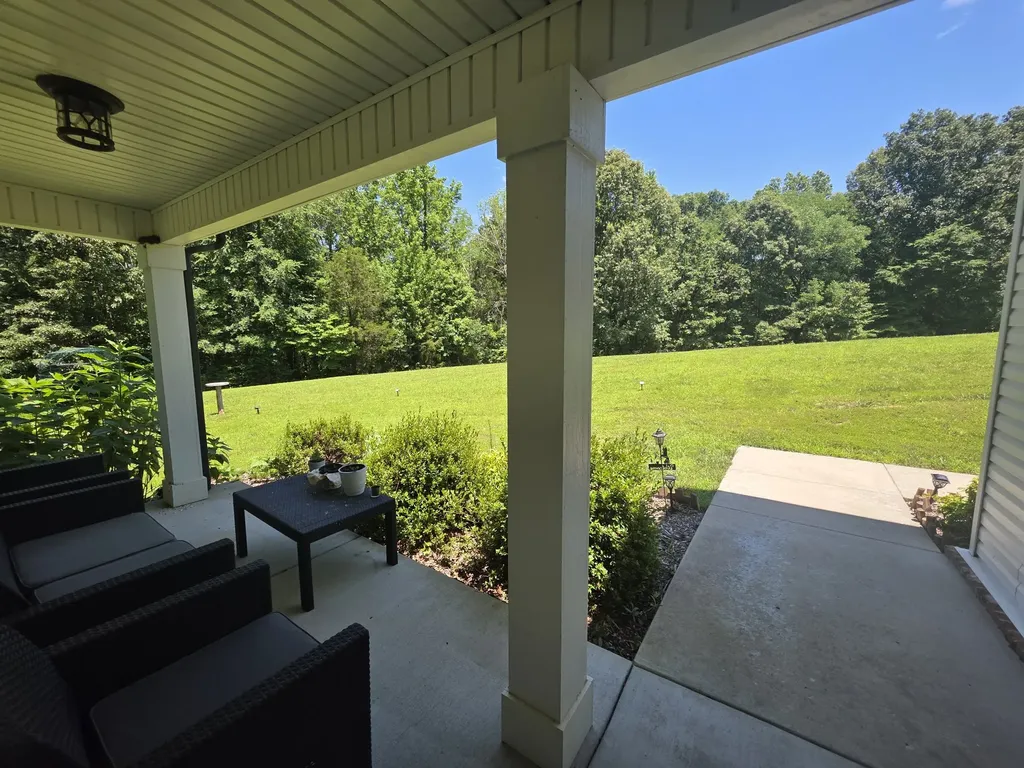 109 Hummingbird Meadows Road Palmyra TN 37142