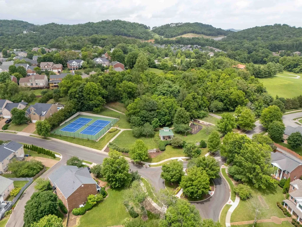 1206 Broadmoor Circle Franklin TN 37067