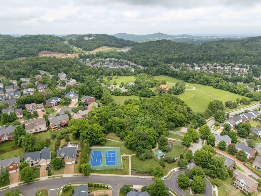 1206 Broadmoor Circle Franklin TN 37067