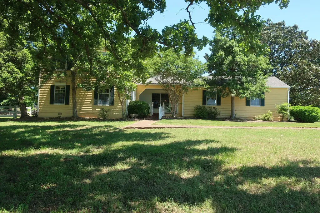 196 Hickory Lane Fulton KY 42041