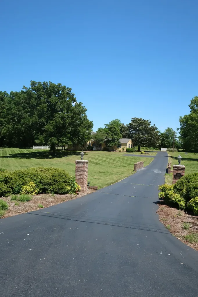 196 Hickory Lane Fulton KY 42041