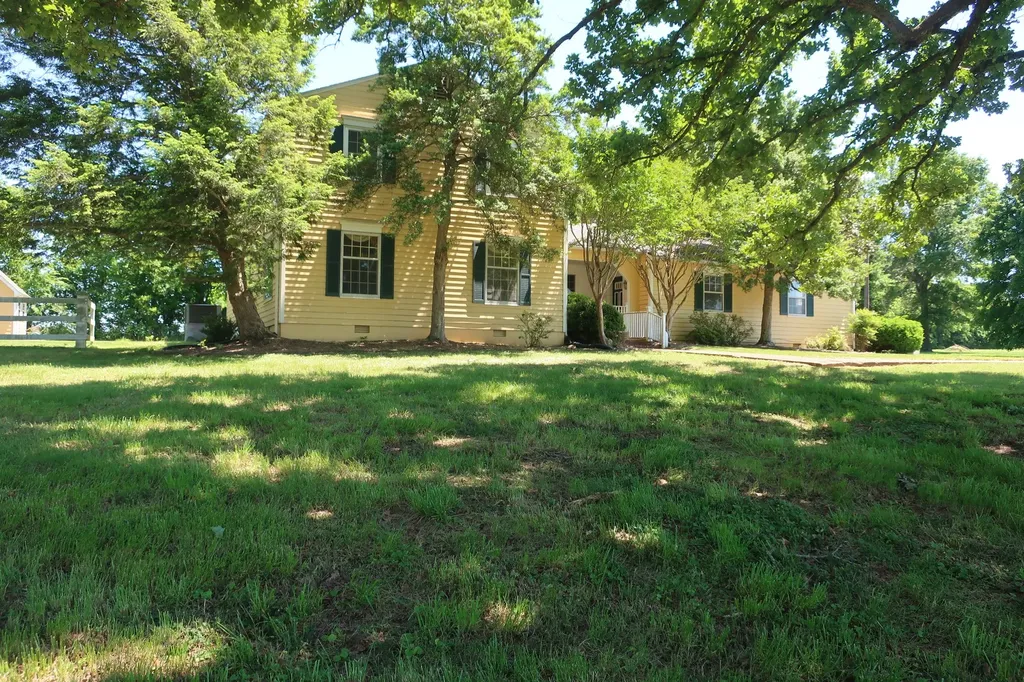 196 Hickory Lane Fulton KY 42041