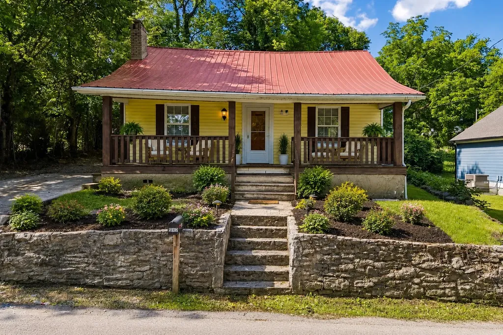 517 W 5th Street Columbia TN 38401