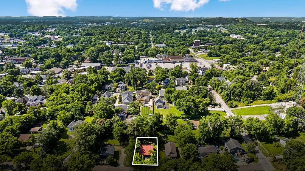 517 W 5th Street Columbia TN 38401