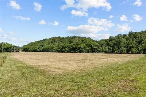 476 Gwin Cemetery Road Waverly TN 37185