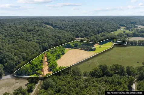476 Gwin Cemetery Road Waverly TN 37185