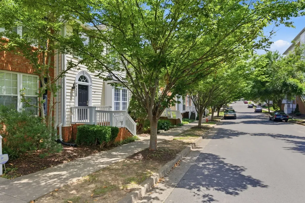 7329 Althorp Way Nashville TN 37211
