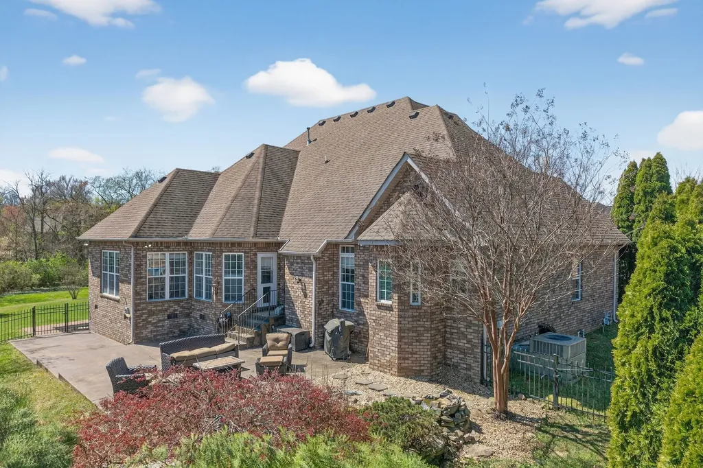 5006 Fremantle Court Spring Hill TN 37174