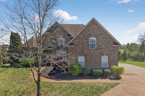 5006 Fremantle Court Spring Hill TN 37174