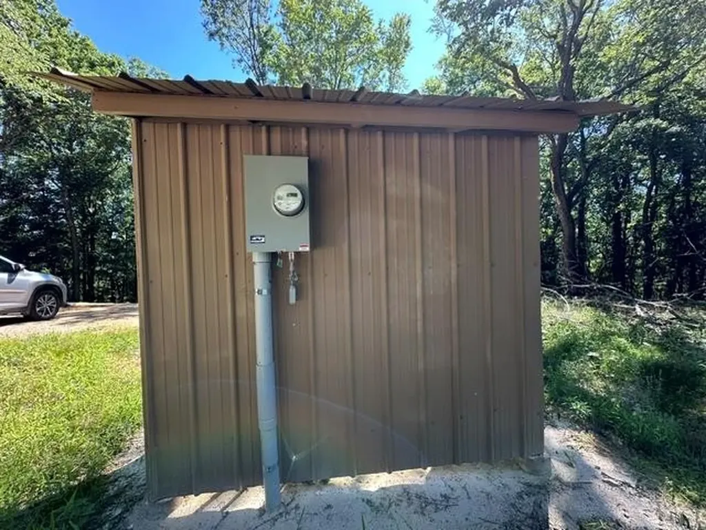 684 Eva Flatwoods Road Eva TN 38333
