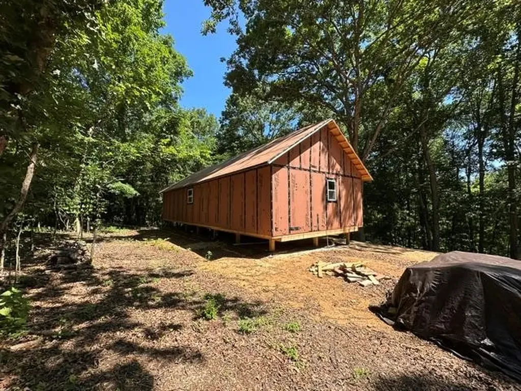684 Eva Flatwoods Road Eva TN 38333