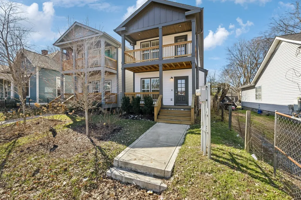 1609B 9th Ave, N Nashville TN 37208