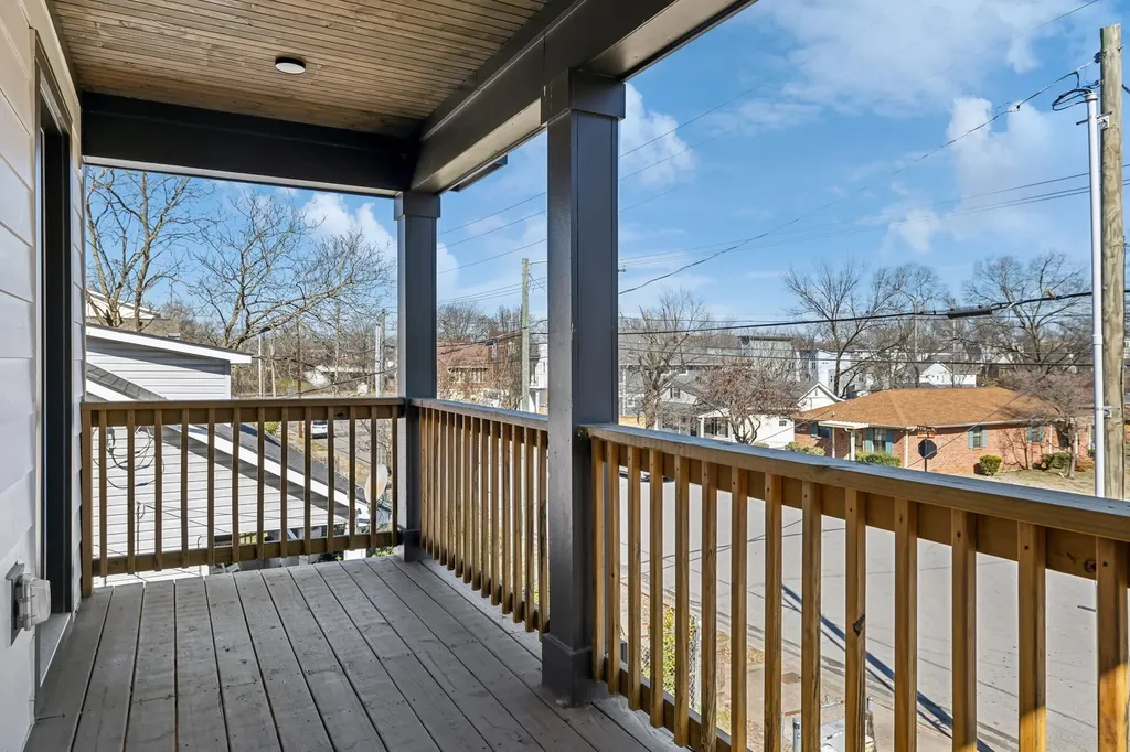 1609B 9th Ave, N Nashville TN 37208