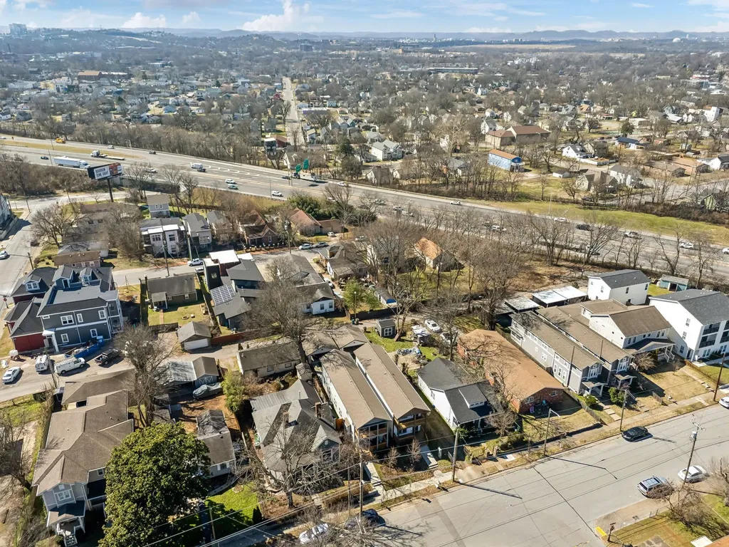1609B 9th Ave, N Nashville TN 37208